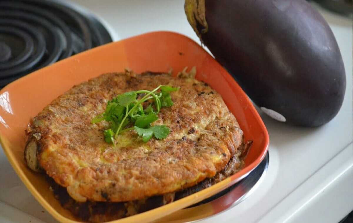 طرز تهیه کوکو بادمجان و گردو