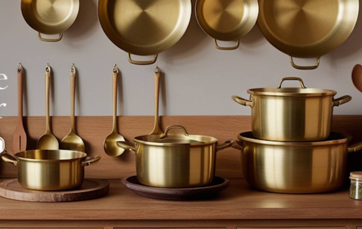 تمیز کردن ظروف برنجی